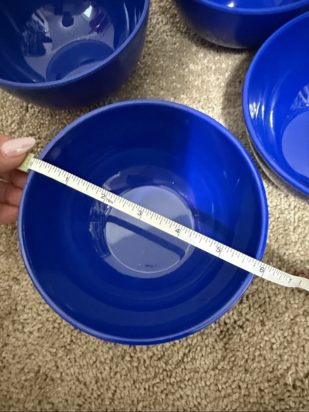 NWT Set of 4 Bright Blue Plastic Bowls